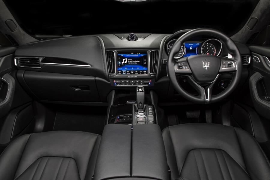 Торпедо Maserati Levante 2017 года  (AU) (фото 53 из 55)